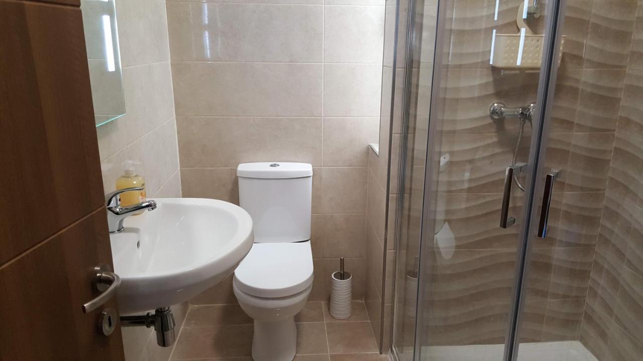 The Carobs Appartement Marsaskala Buitenkant foto